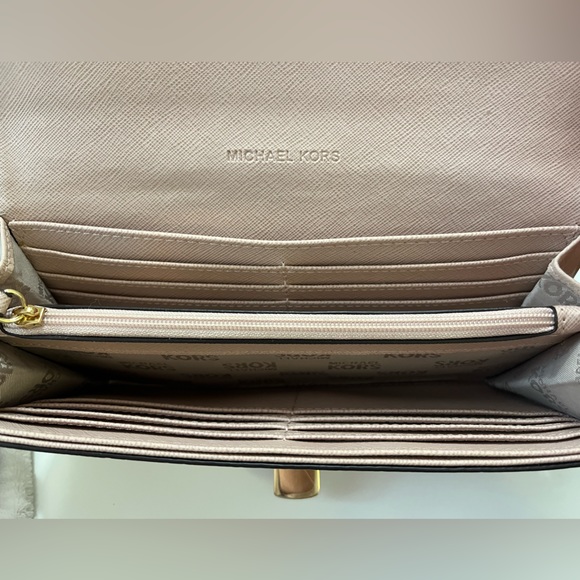 Michael Kors Wallet - Picture 3 of 4